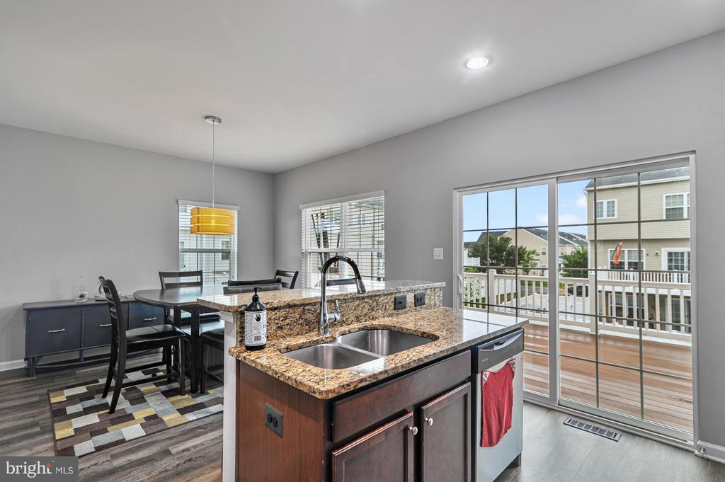 21108 BRUNSWICK LANE