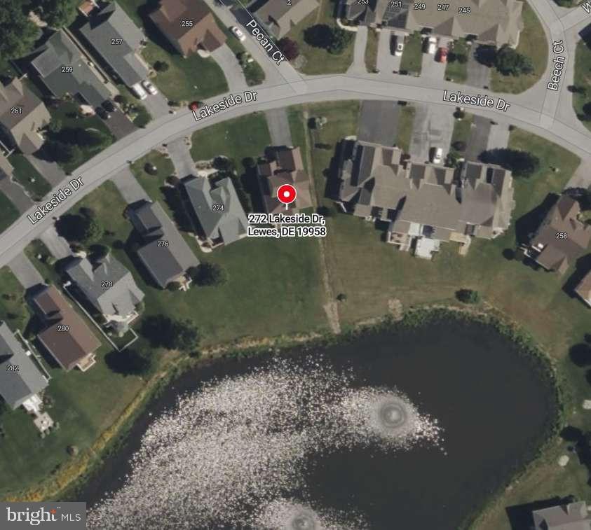 272 LAKESIDE DRIVE