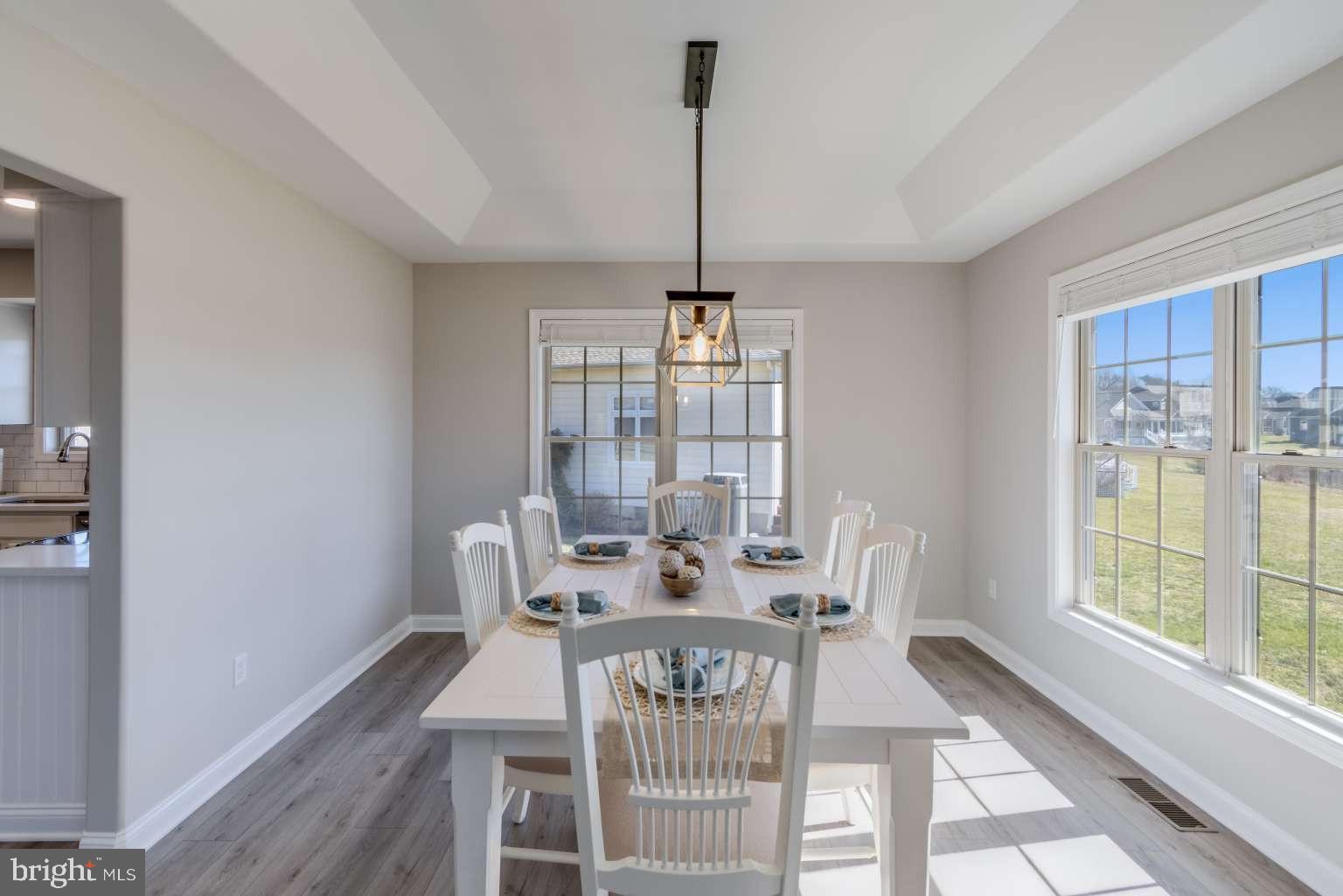 272 LAKESIDE DRIVE