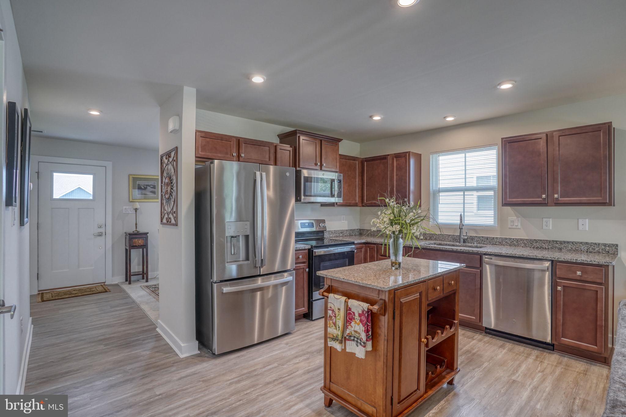 317 WINDFLOWER DRIVE 7