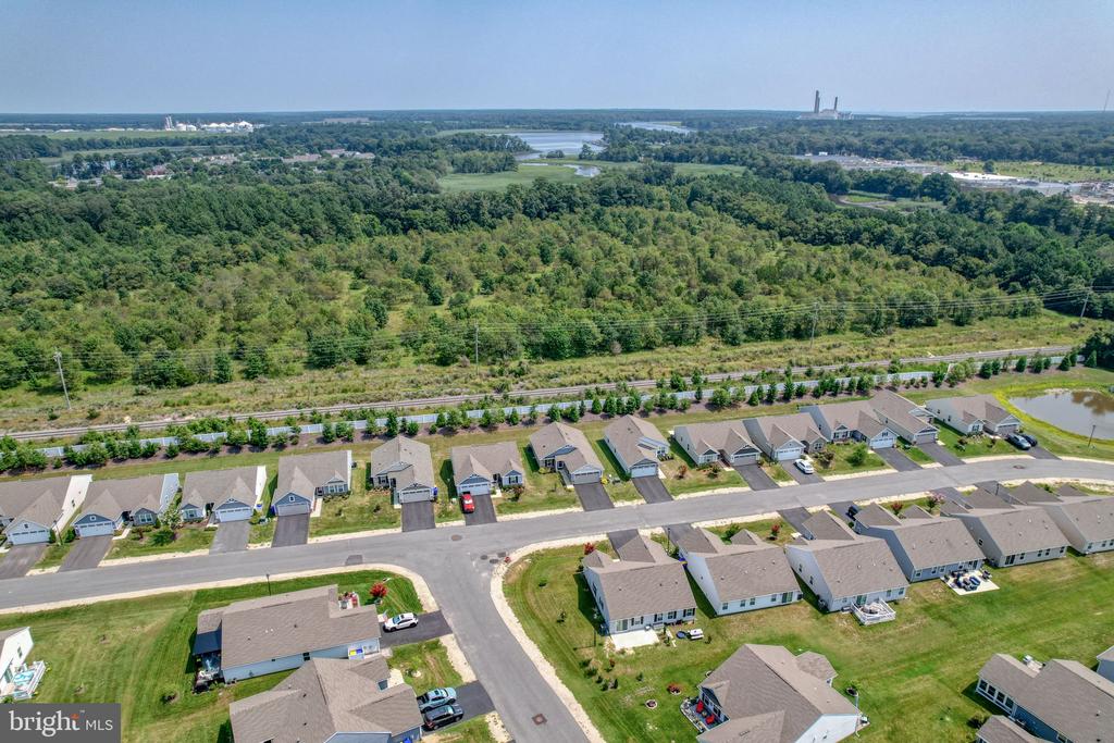 317 WINDFLOWER DRIVE 7