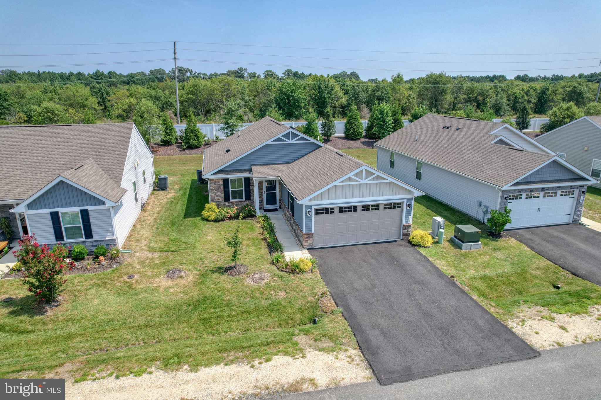 317 WINDFLOWER DRIVE 7