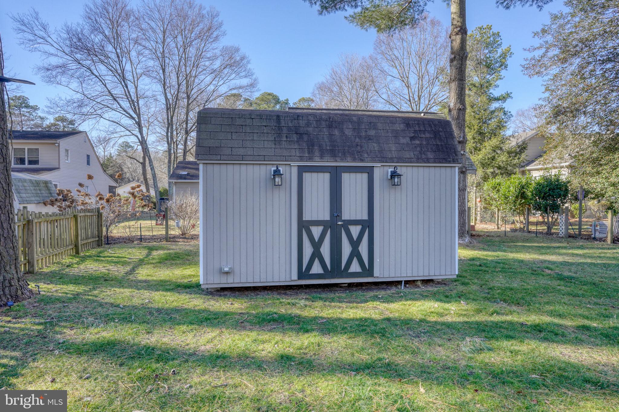 28 LAKEWOOD DRIVE