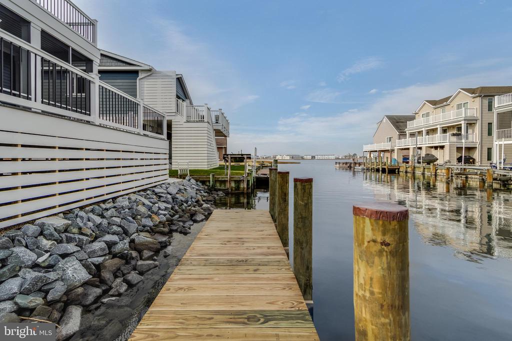 57 BAYSIDE DRIVE