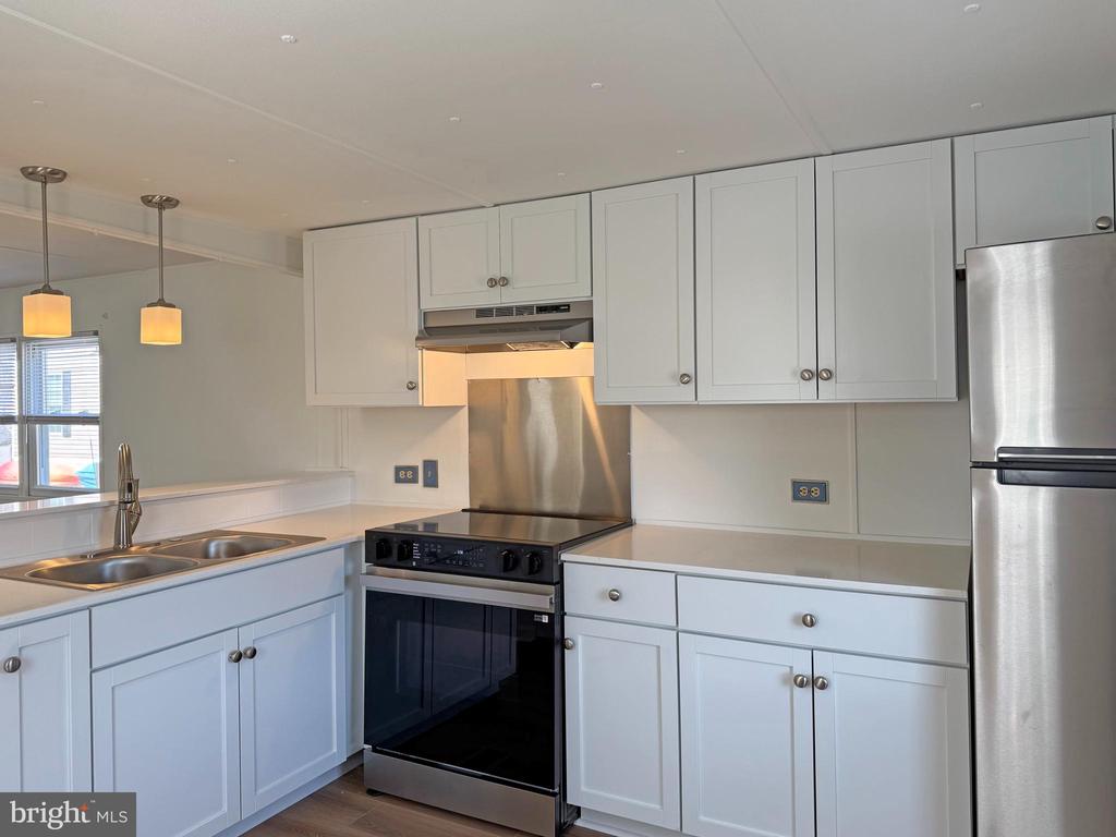 21776 E STREET E-11