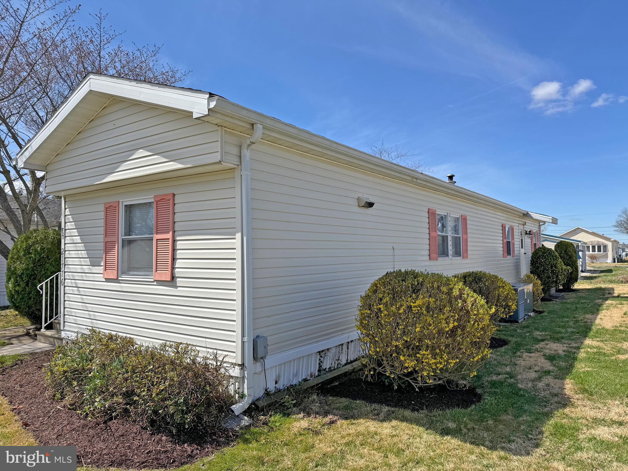 21776 E STREET E-11