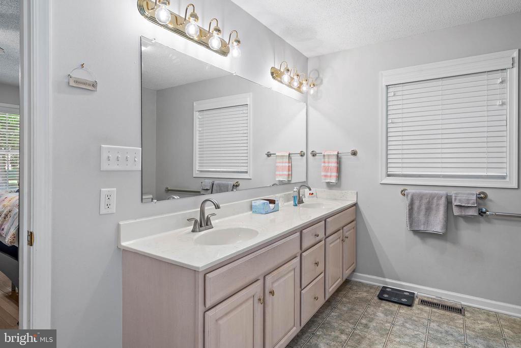 21 FAIRWAY DRIVE