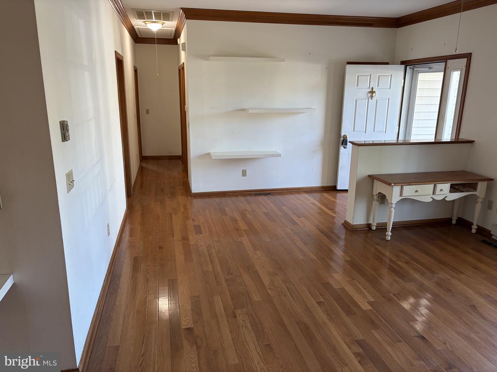 5 CANARY DRIVE