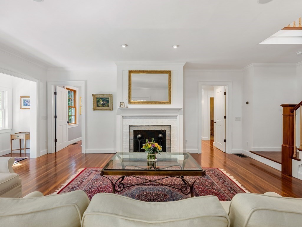 21 Hilltop Road