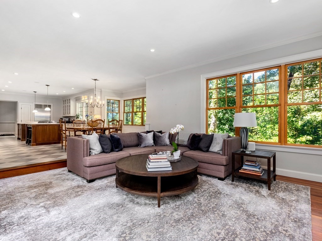21 Hilltop Road