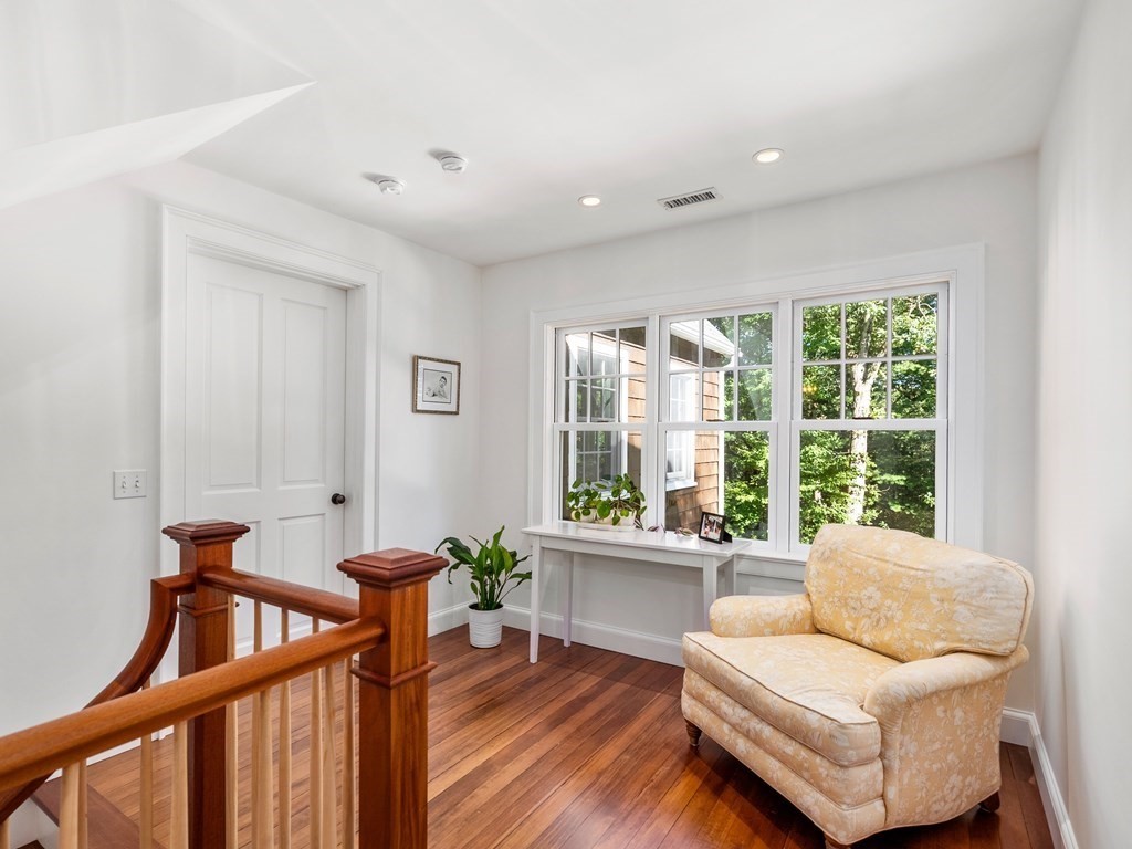 21 Hilltop Road
