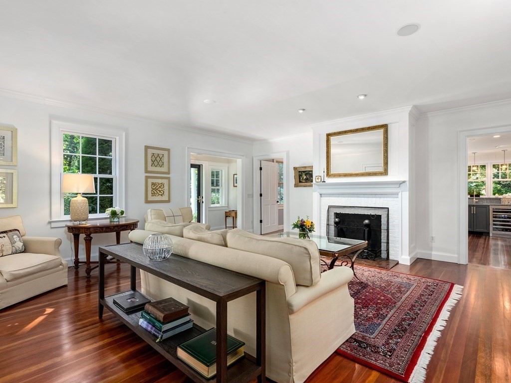 21 Hilltop Road