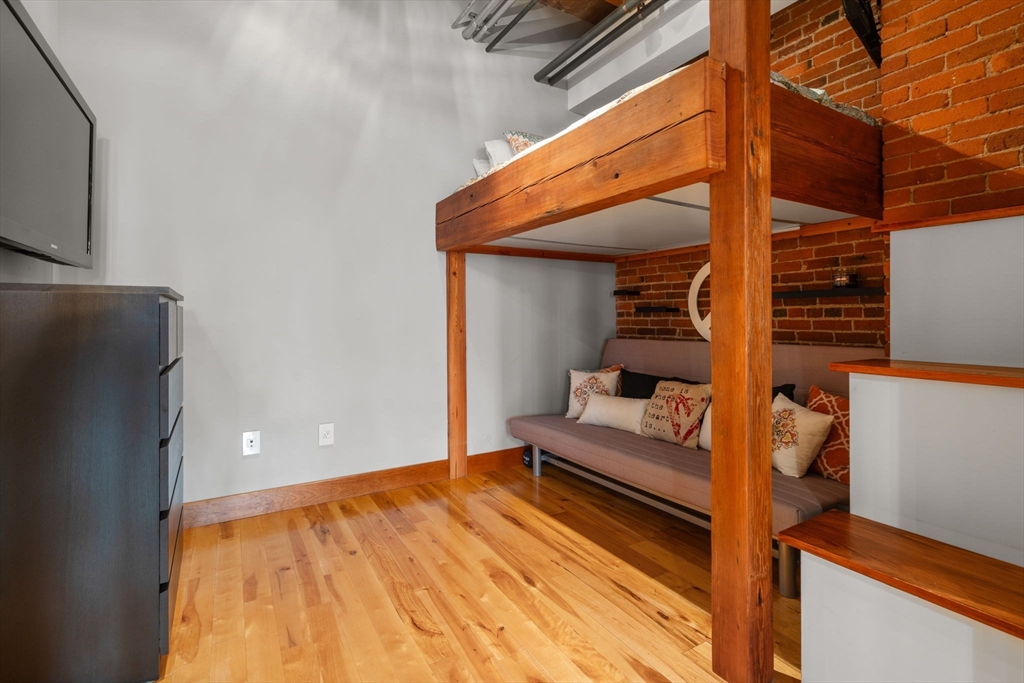 109-119 Beach St # 3I