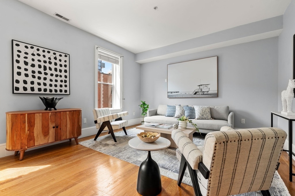 177 Endicott St # 3