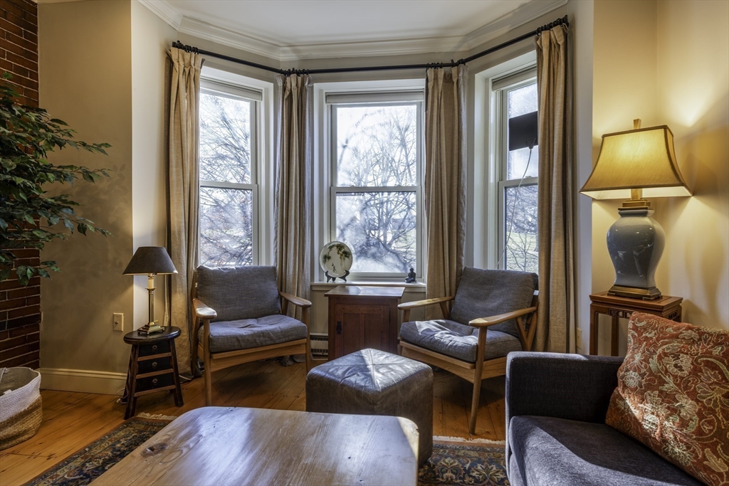 23 Monument Square # 3