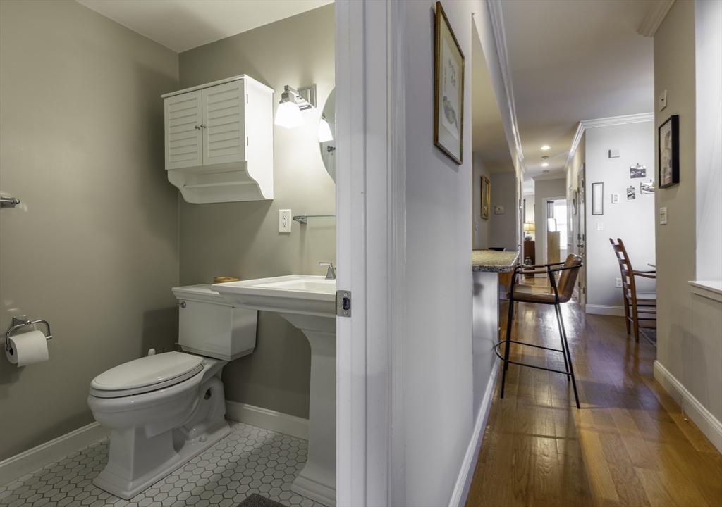 23 Monument Square # 3