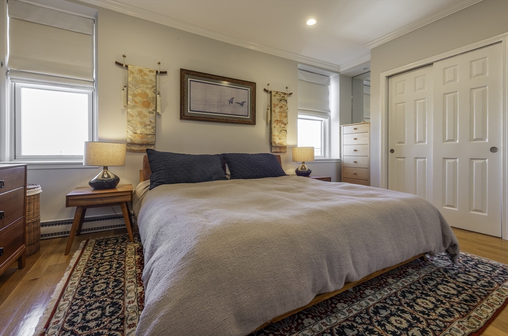 23 Monument Square # 3