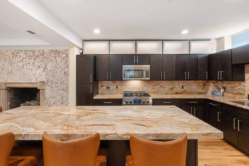 6 Henchman St # 6 Unit: 4-6