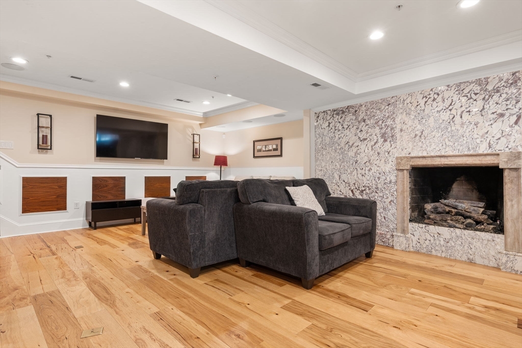6 Henchman St # 6 Unit: 4-6