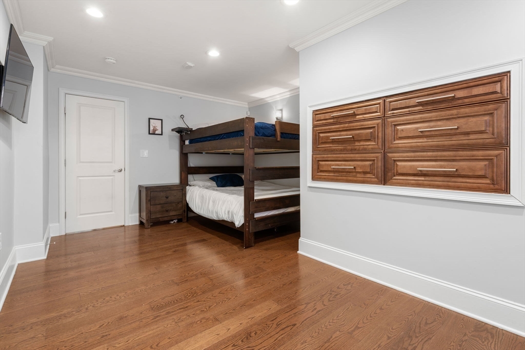 6 Henchman St # 6 Unit: 4-6