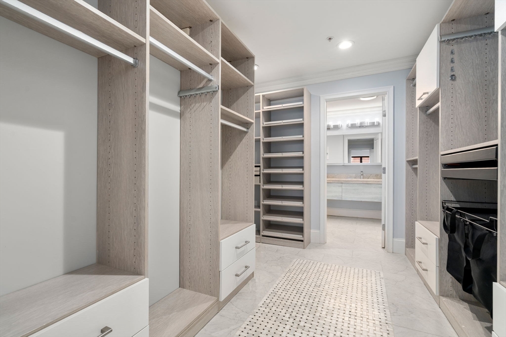6 Henchman St # 6 Unit: 4-6