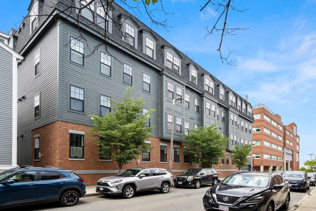 30 Polk St # 208