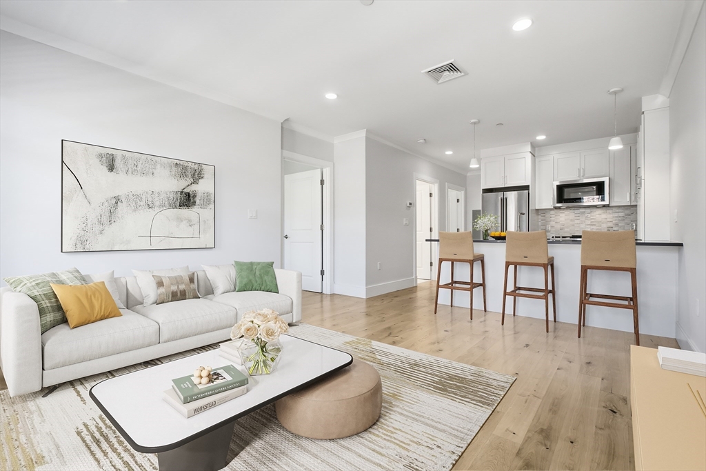 30 Polk St # 208