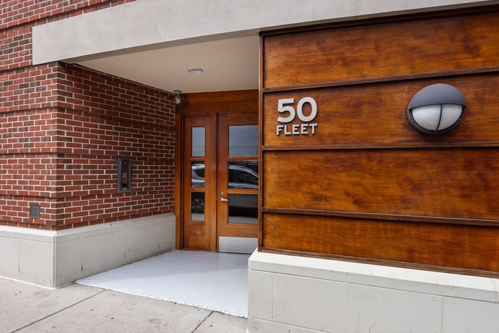 50 Fleet St # 402