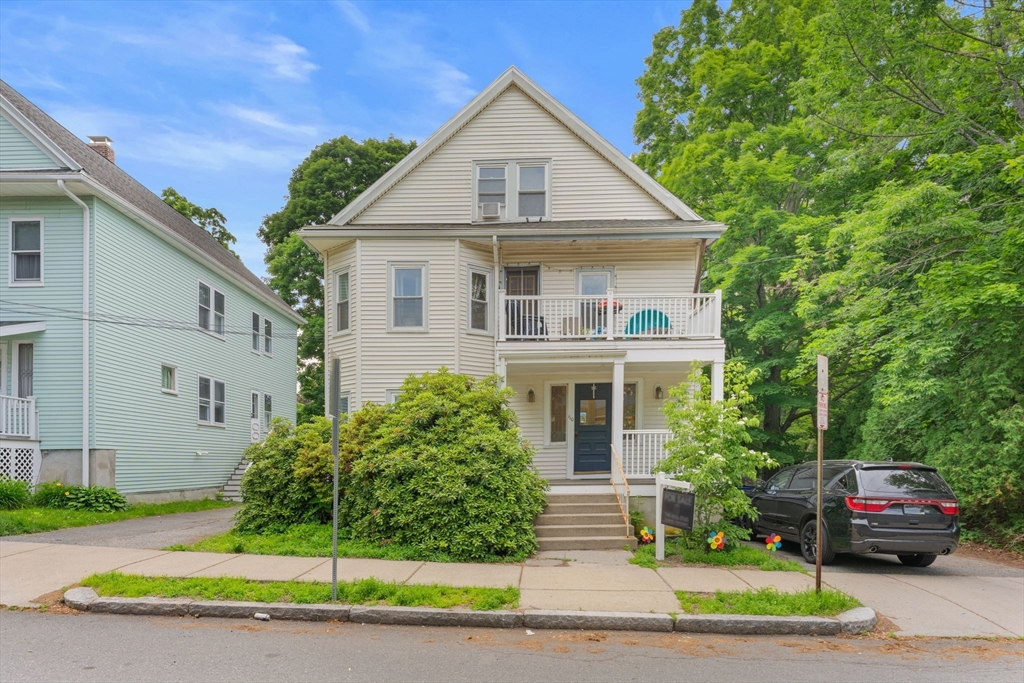 110 Crescent Ave