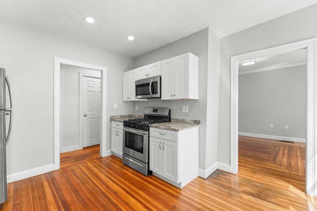 110 Crescent Ave