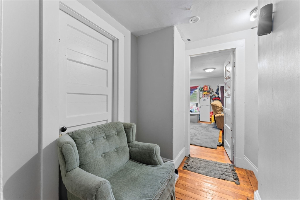 110 Crescent Ave