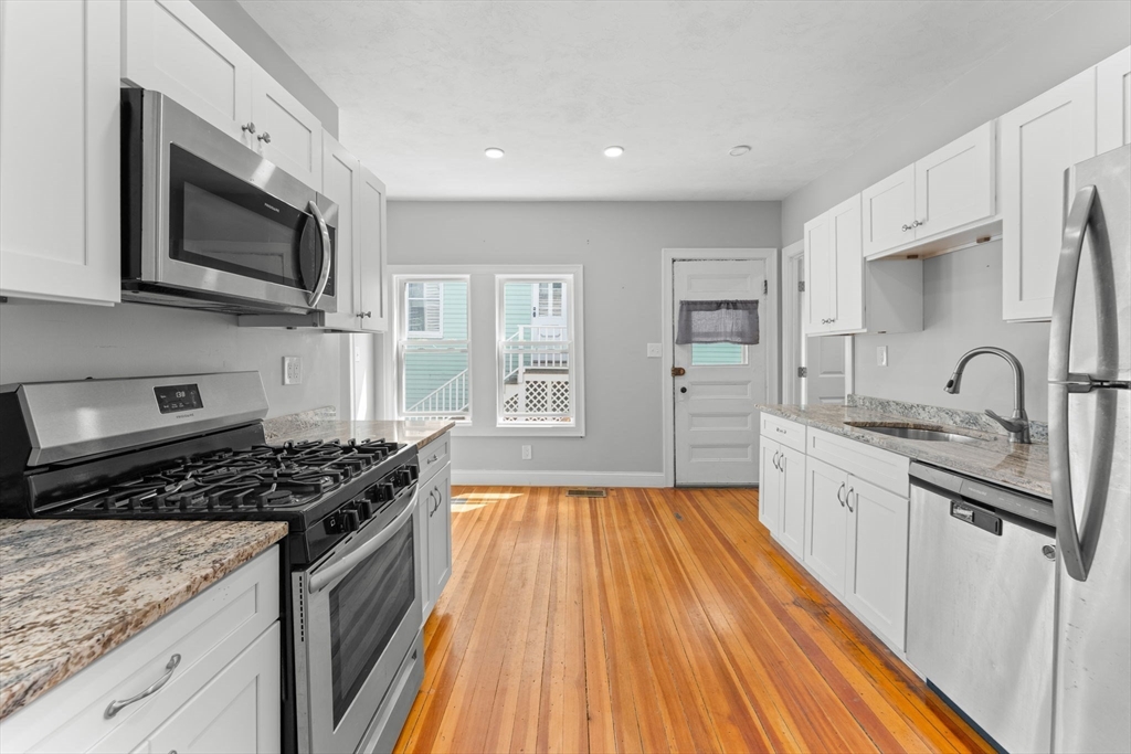 110 Crescent Ave