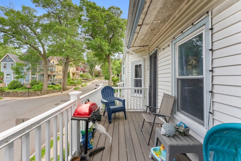 110 Crescent Ave