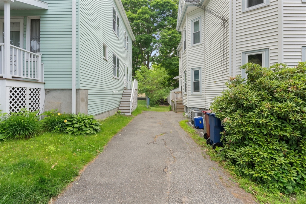110 Crescent Ave