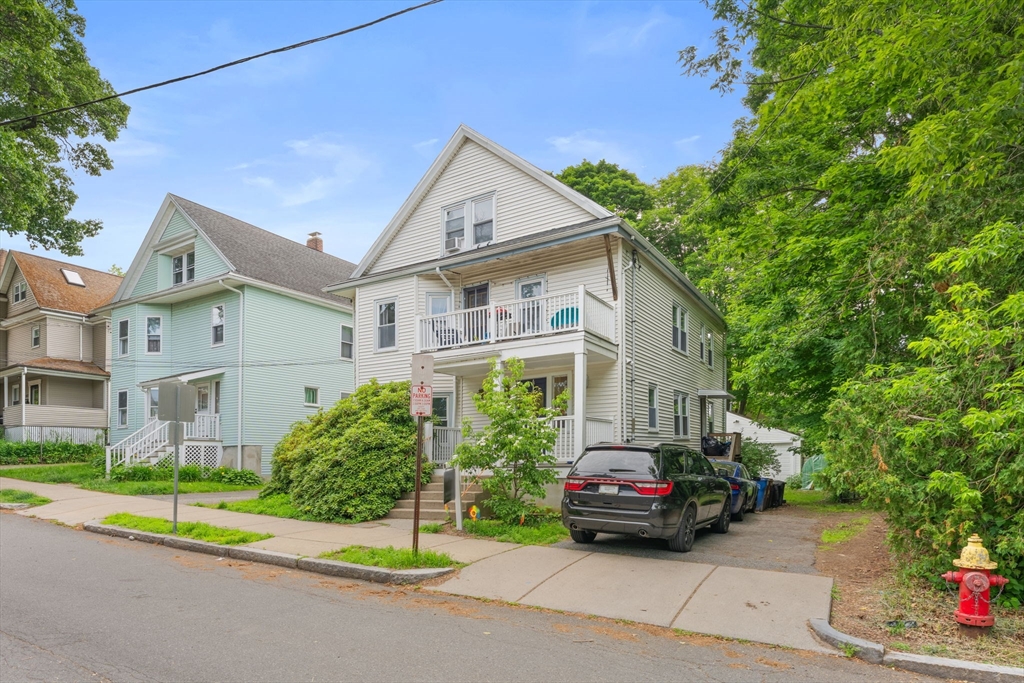110 Crescent Ave