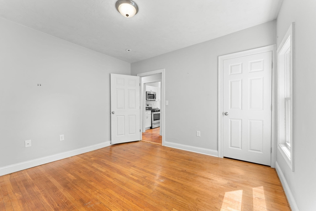 110 Crescent Ave