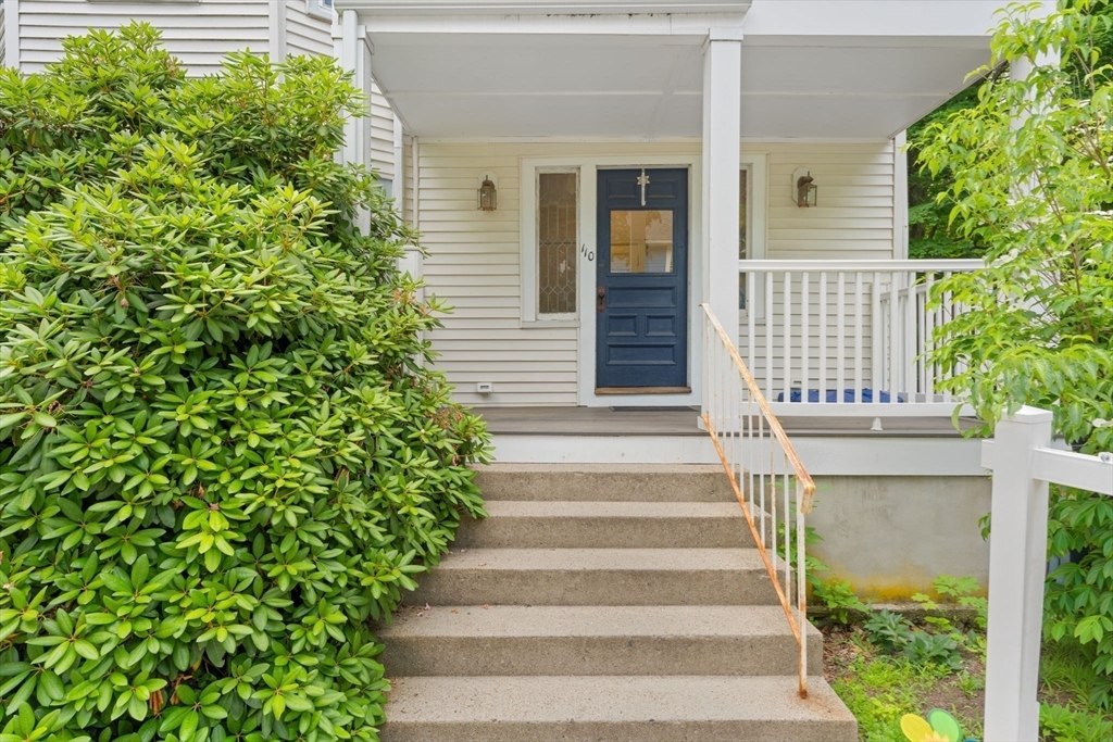 110 Crescent Ave