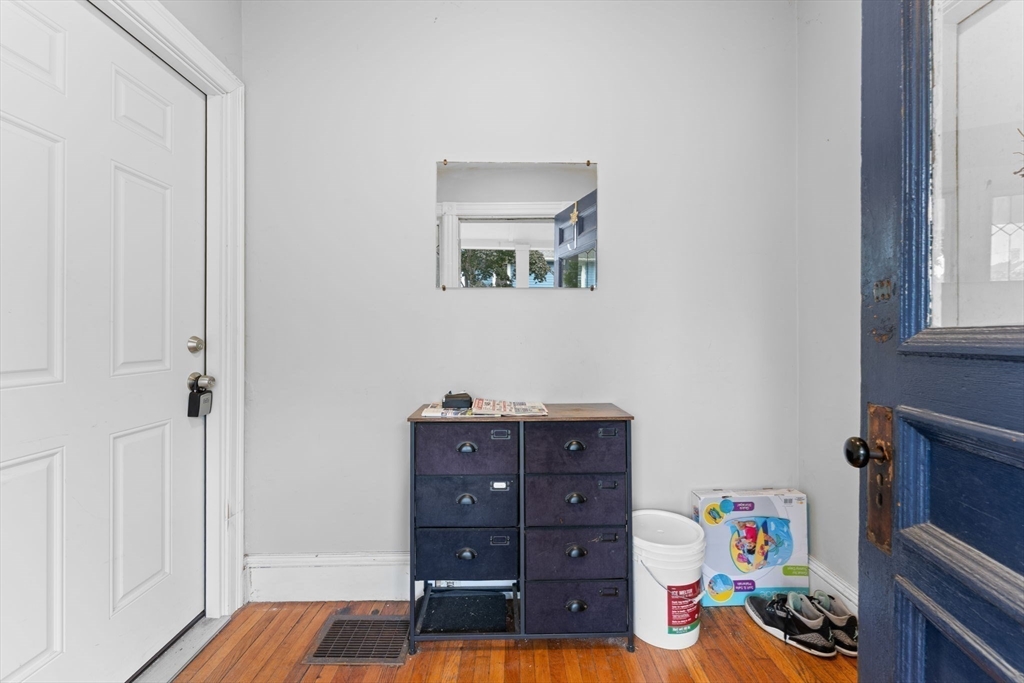 110 Crescent Ave