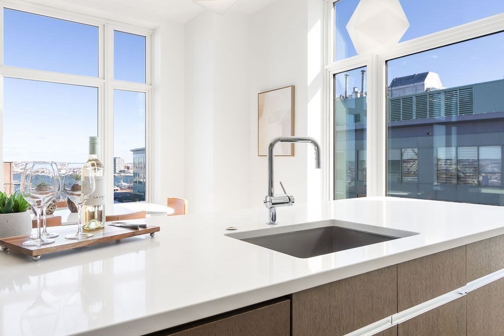 100 Lovejoy Wharf # A Unit: 12-A
