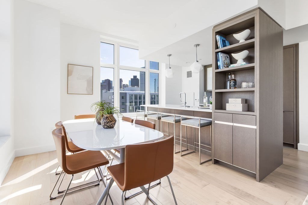 100 Lovejoy Wharf # A Unit: 12-A