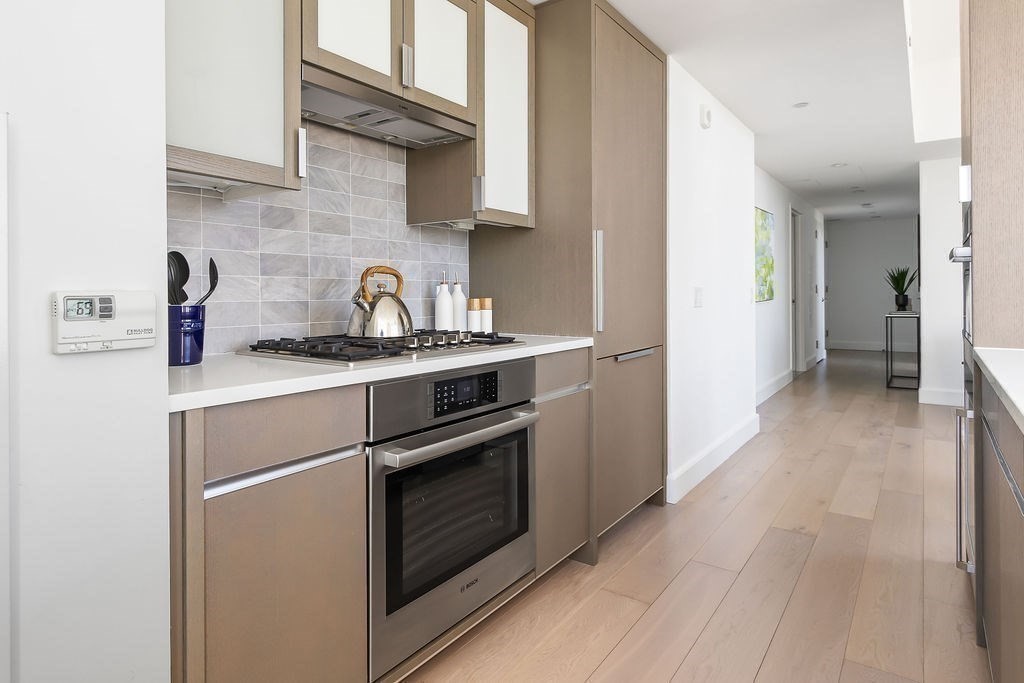 100 Lovejoy Wharf # A Unit: 12-A
