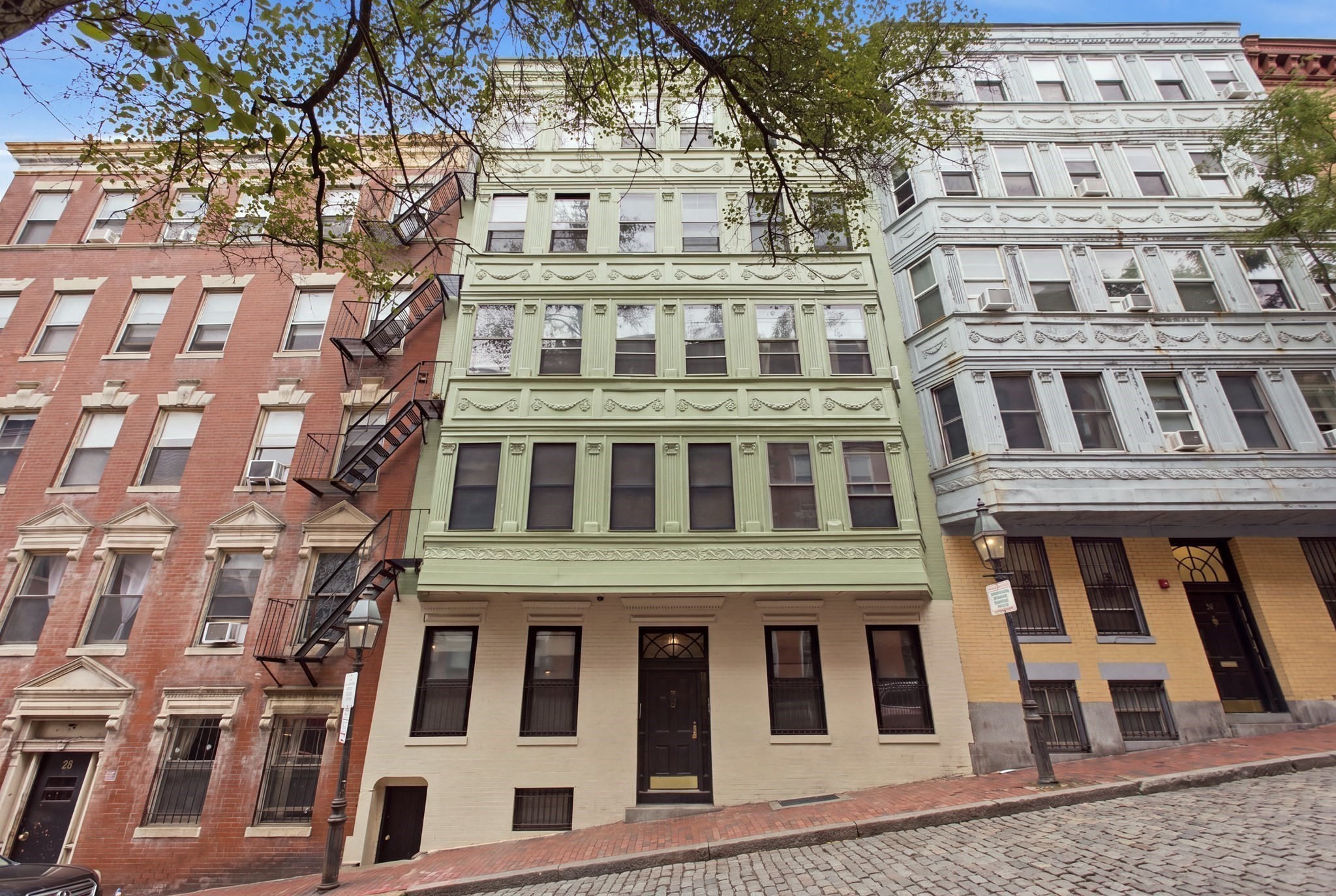 32 Grove St # 8