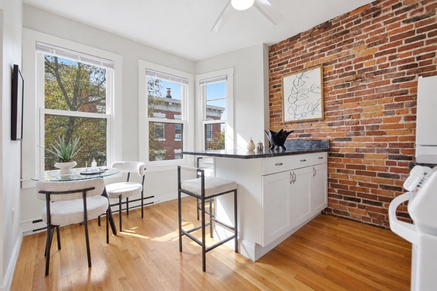 32 Grove St # 8