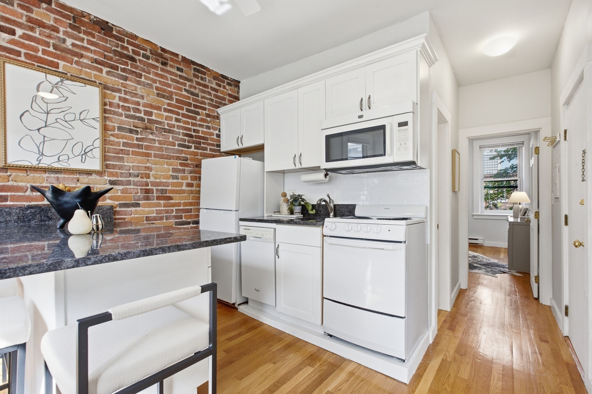 32 Grove St # 8