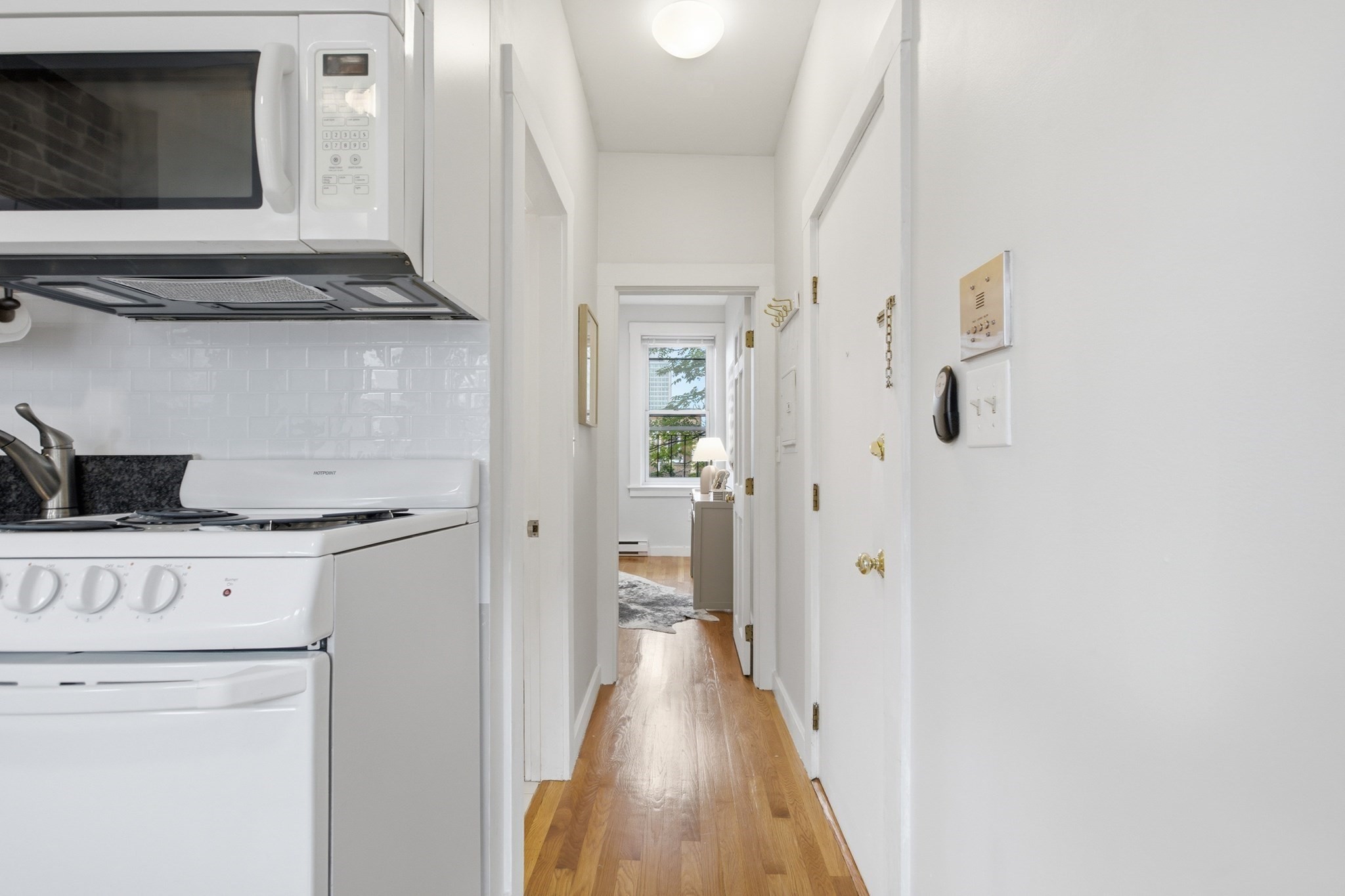 32 Grove St # 8