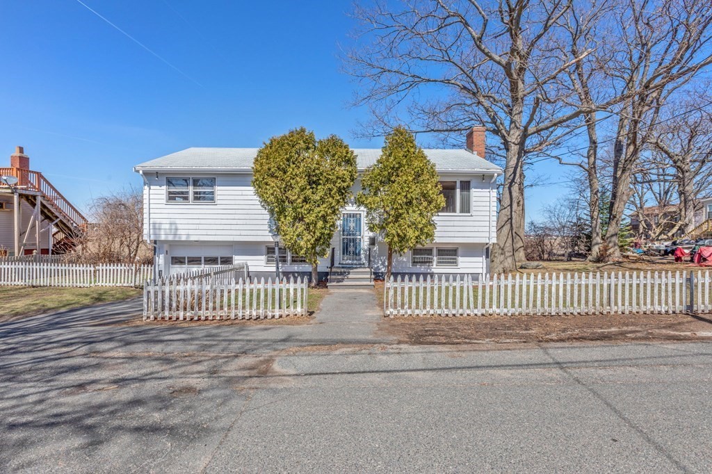 23 Putnam Rd