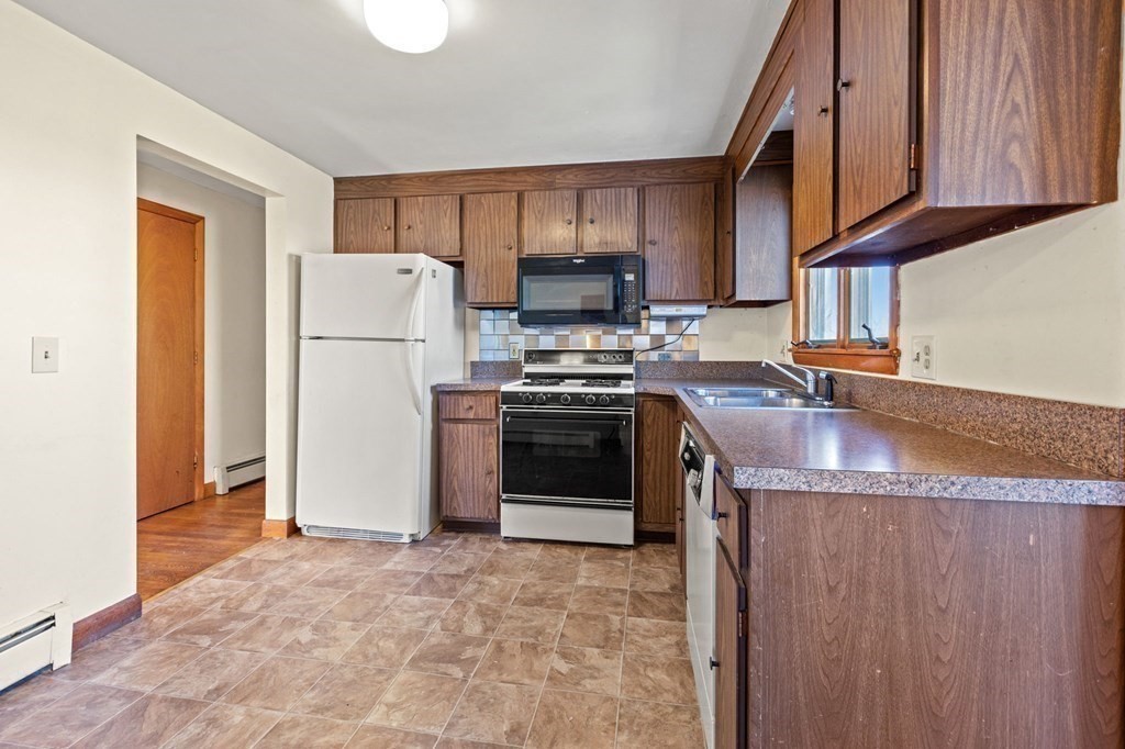 23 Putnam Rd
