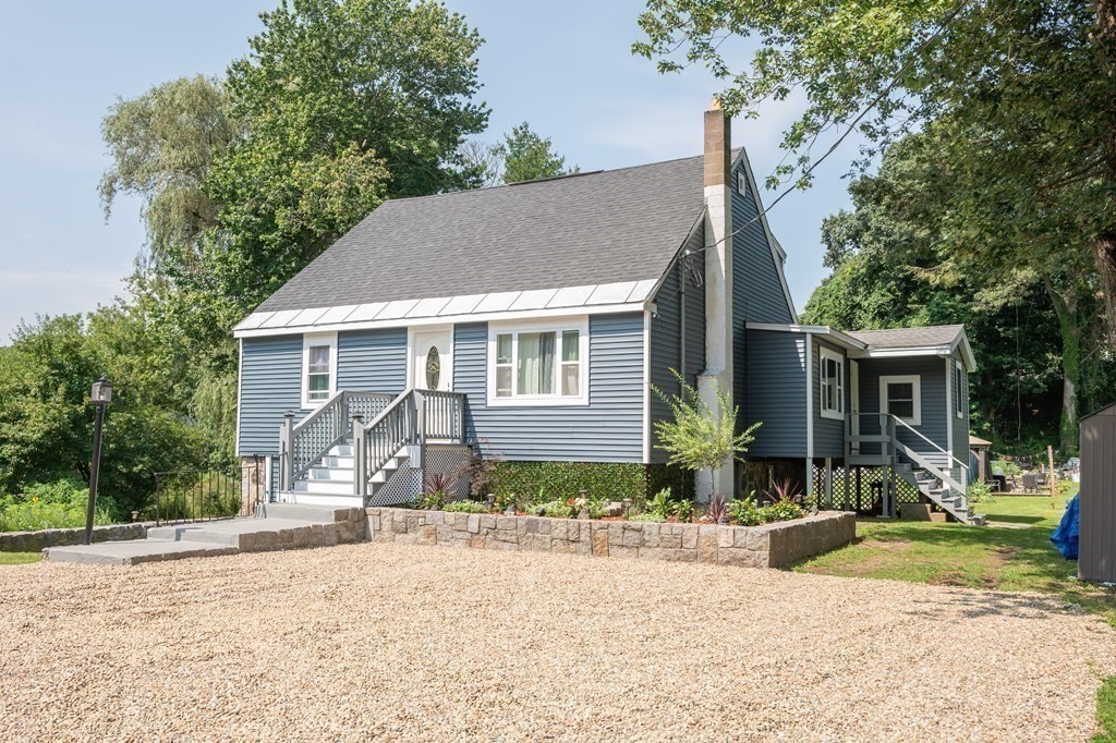 92 Wenham Street