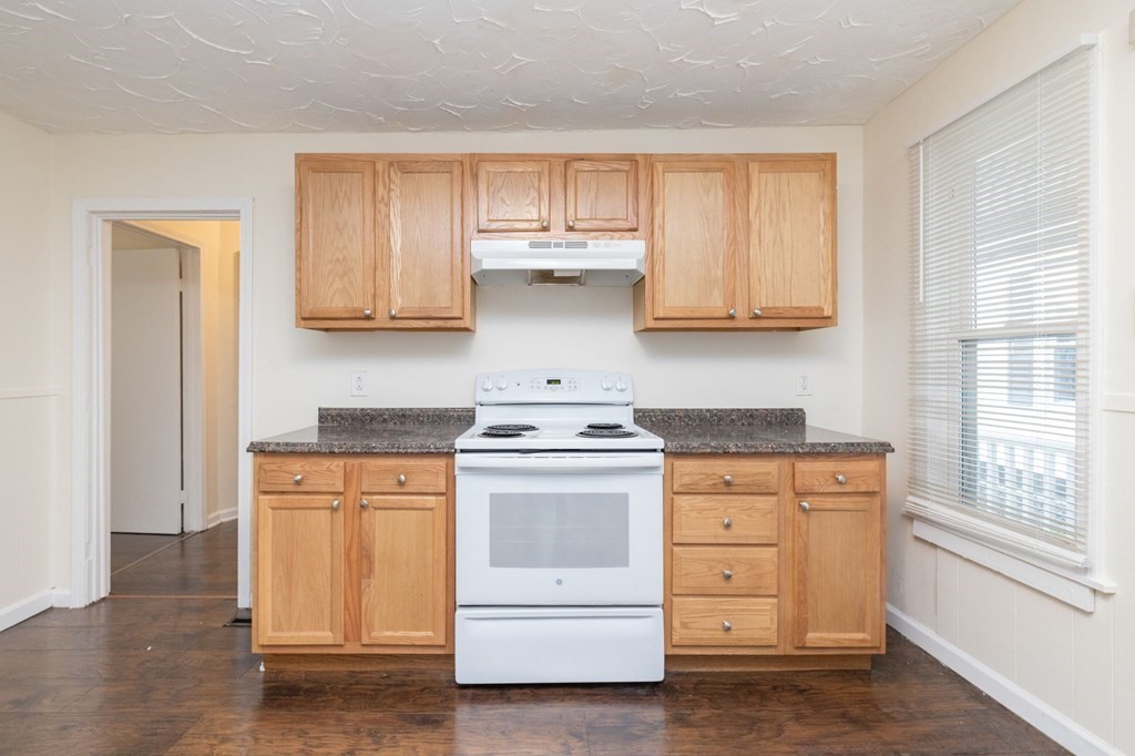 59 Wilbraham Ave