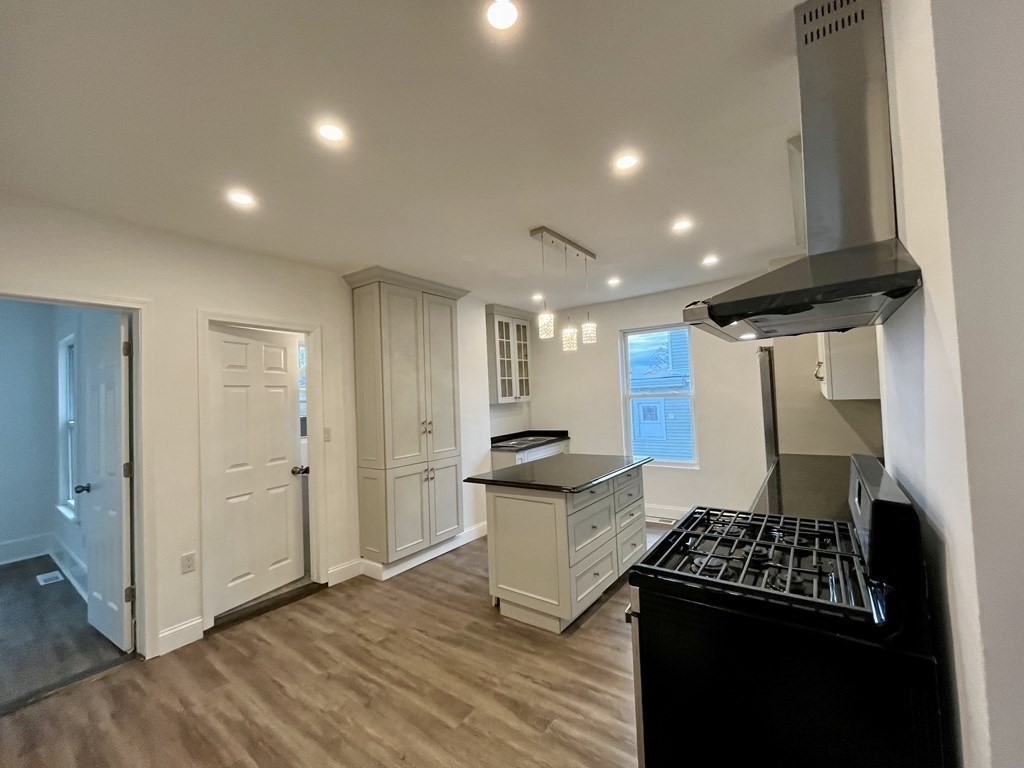 16 Rantoul Ave